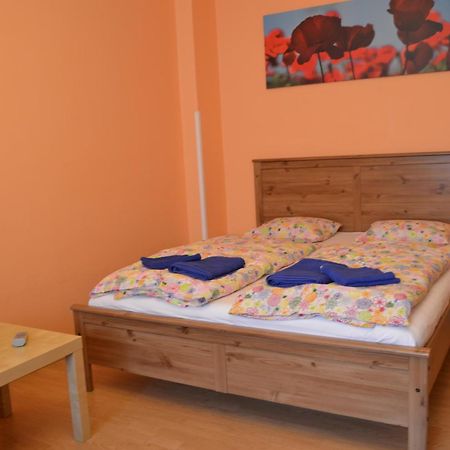 Apartments Letna Прага Номер фото